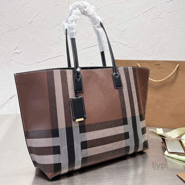 

evening bags tote bag large capacity travel shopping bags women leather classic stripe shoulder handbags metal hardware letter totes purse w