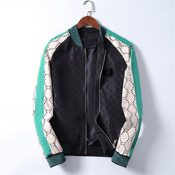 

2022 designer mens jacket coat windrunner luxurious and light coat fashion hooded jackets sports windbreaker casual zipper coats man outerwe, Black;brown