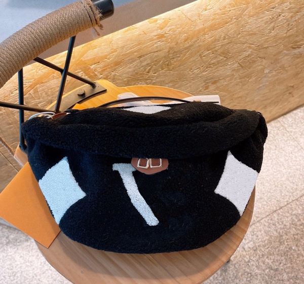 

Designer Women fur Teddy Fanny Pack Bag Luxurys Designers Bags Paris Brand Lambswool Fur Plush Printed Crossbody Waist Handbags Woman Lambs, Chooes color