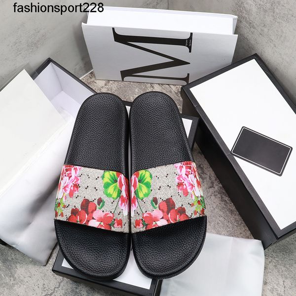 

sandals designer woman man sandals quality stylish slippers fashion classics sandal men women slipper flat shoes slide, Black