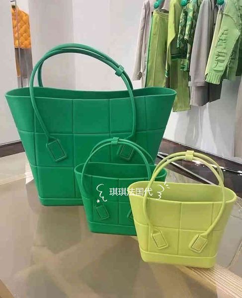 

shoulder bag women crossbody bottage venates backpack purse handbags seam leather ladies metal chain classic woven messenger bag luxurys des