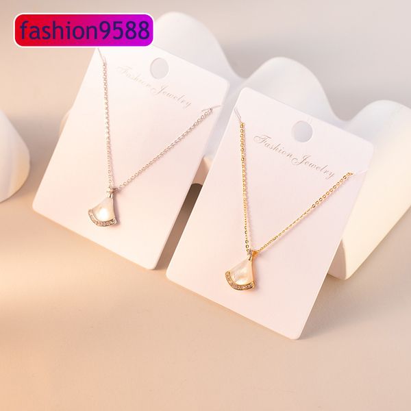 

luxury jewelry designer necklace chains for women fan-shaped skirt necklaces titanium steel diamond pendant rose gold charm pendants, Silver