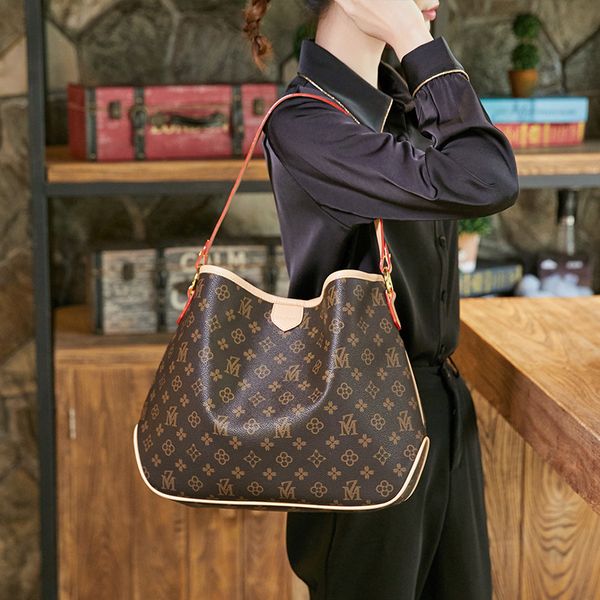 

tote bag womens 2022 autumn new versatile handheld shoulder bag internet celebrity underarm bag large capacity commuter messenger