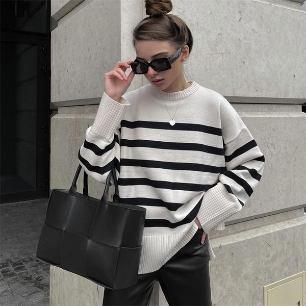 

womens sweaters ladies autumn winter striped knitted loose pullover long sleeve o neck casual streetwear female 220906, White;black