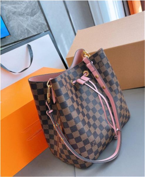 

classic fashion women's single shoulder bag designer luxury hand-held cross-body purse