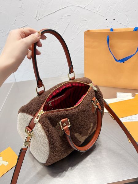 

designers luxury bags for womens louiseity 1 viutonity handbags lvs crossbody shoulder the tote bag multicolour capacity versatile 7a wallet