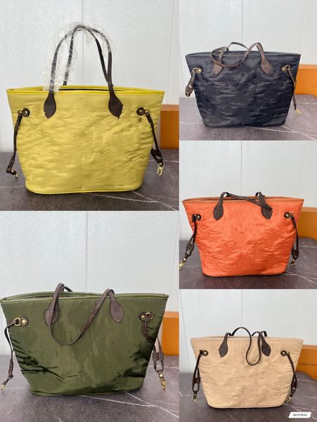 

2022 designer designed shoulder bag women's new cotton padded bag
