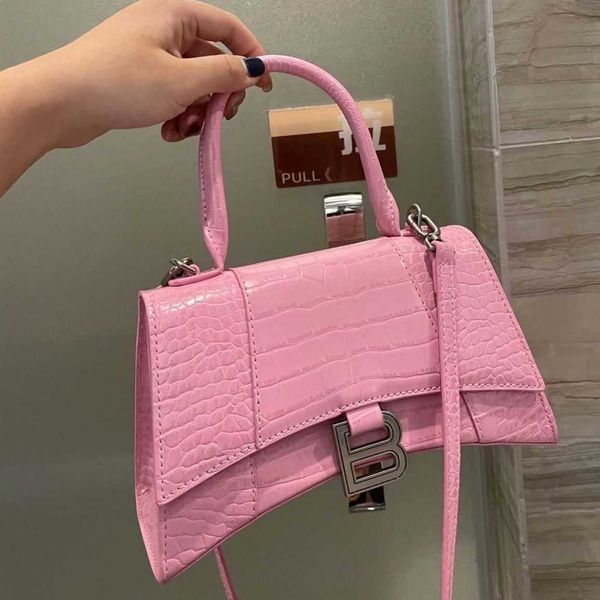 

designer balencigass hourglass bag b-shaped classic fashionable women's available for details and product zoks