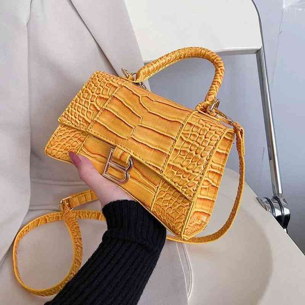 

balencaigass italy designer luxurys handbags hourglass bag texture 2022 crocodile pattern versatile one should