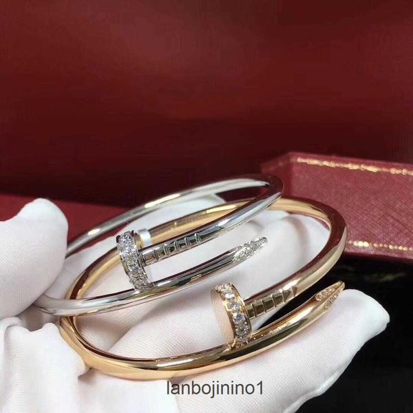 

designer carti bracelet diamond charm love bracelets small ck couple colorless 18k rose gold bracelet for men and women full star, Black