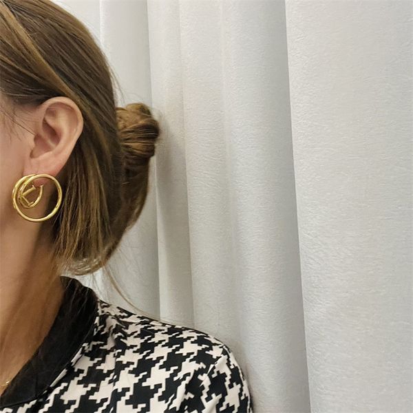 

luxury brand womens dangle chandelier for party wedding designer ear ring mens anniversary thick gold plating l letter fashion hanging earri, Silver