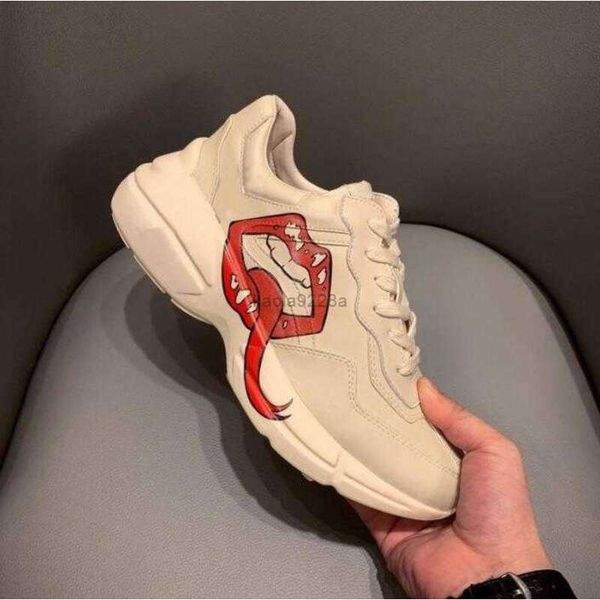 

2022 men designer shoes sneakers women sock technical 3d knit sock-like guccie trainers fashion white black graffiti sole casual shoes with