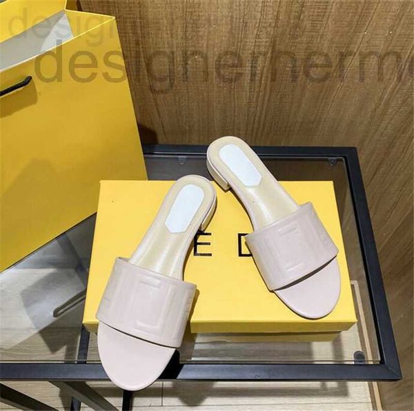 

slippers designer women 's beach shoes flats slipper ladies flip flops casual sandals classic design fashion non slip real leather fema, Black