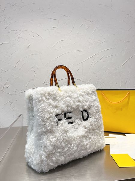 

designers handbag shoulder bags totes purses wallet luxury geometric letter plain handheld plush zipper fashion women crossbody square eveni