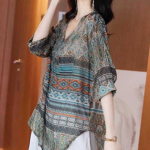 

women's t-shirt vintage folk printing button patchwork t-shirt summer 2022 new three quarter sleeve v-neck loose tee shirt women', White