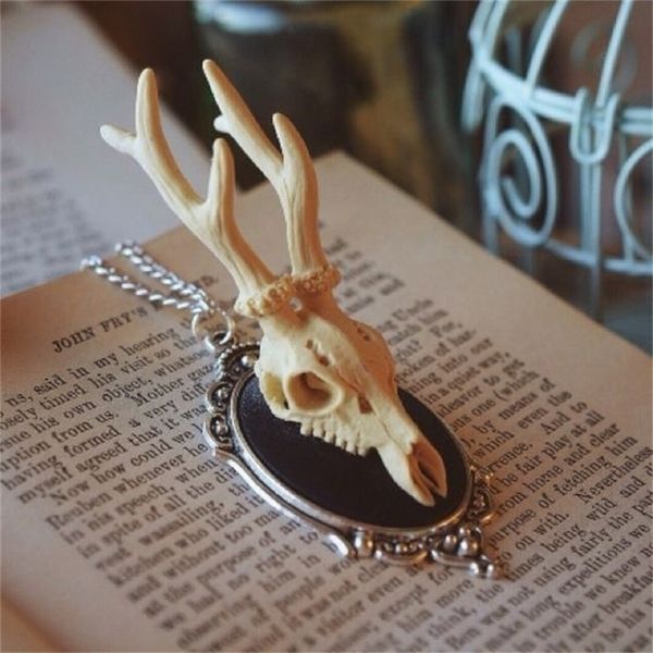 

pendant necklaces original designs 3d deer skull cameo necklace 220924, Silver