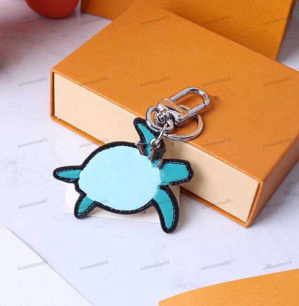 

designer tortoise keychain letter printing round basketball cartoon key chain pu leather alphabet pattern car keys ring pendant link a, Silver