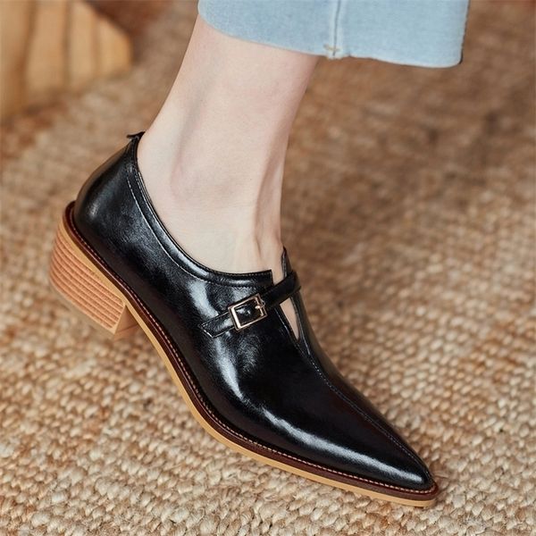 

dress shoes british belt buckle oxfords woman shiny pointed toe loafers patent leather flats wood heels small shoes for women 220923, Black