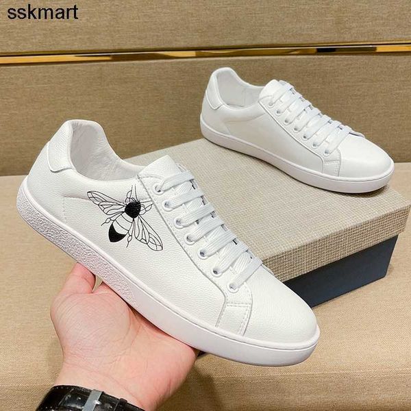 

dress shoes designer fashion brand little bee spring autumn men board shoes high edition leather, Black