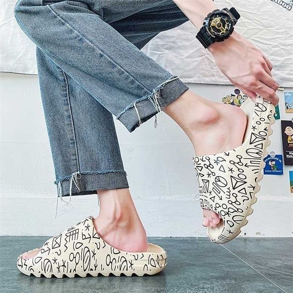 

slippers for boy girl home shoes summer women flip flops soft bottom slides beach love kids family style 220923, Black