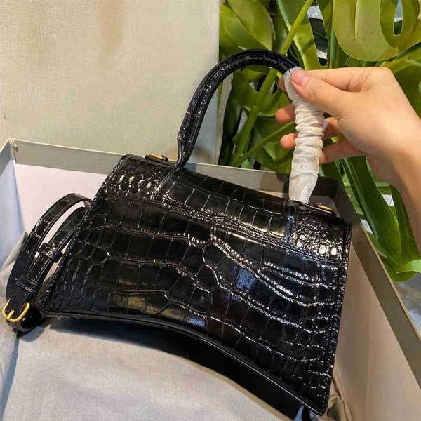 

designer balencaigass handbags fashion bags bag niche design 2022 home hourglass crocodile leather women's messenger hand