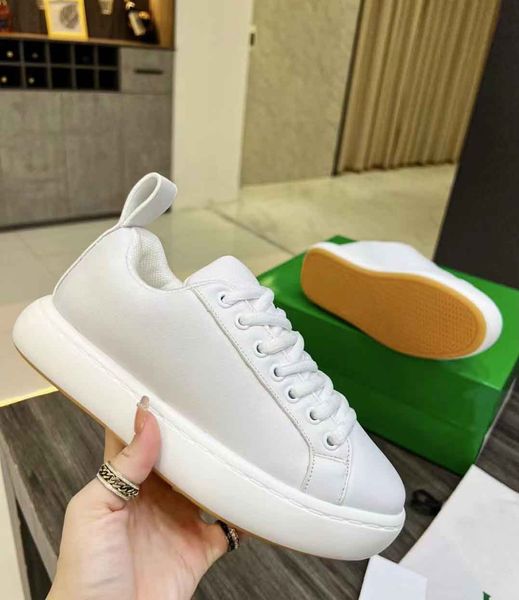 

popular brands men pillow low sneakers shoes rubber sole fashion trainers man skateboard walking white black green outdoor footwear eu38-46