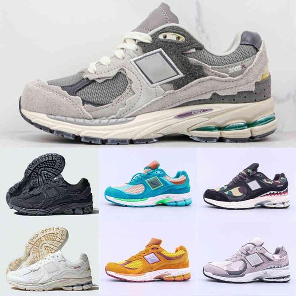 

phantom shoes protection pack rain cloud sea salt baped 2002r salehe bembury new water balance peace black camo m2002rbf grey be the journey