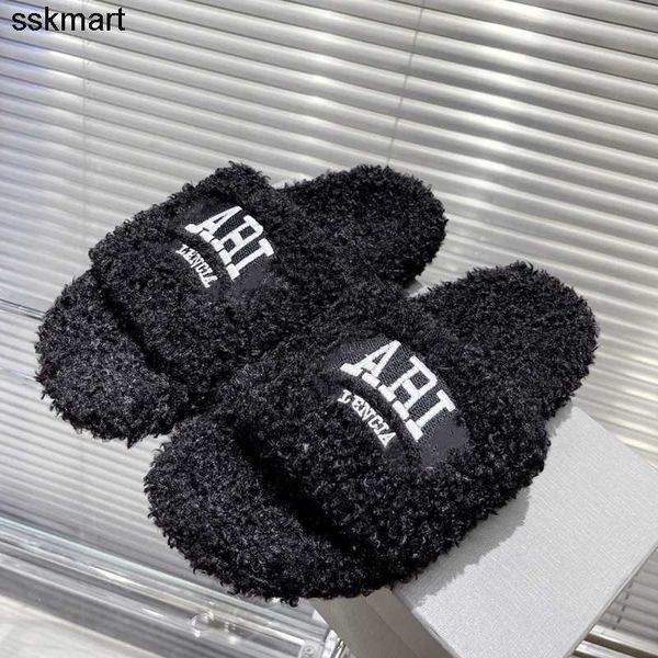 

dress shoes designer luxury balencaigass paris fur slippers women wear the new autumn winter family embroidered letters aristocratic slipper, Black