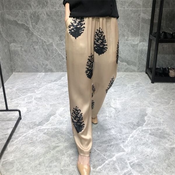 

women's pants capris hong kong flavor satin silk printed straight pants female temperament trousers loose high waist 220922, Black;white