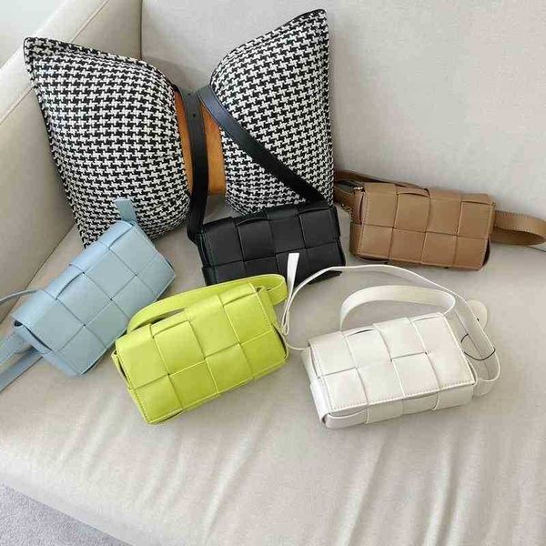 

pillow handbags venetas bottegas woven fashion ins chest women's cassettes waist single shoulder slanting leather bag