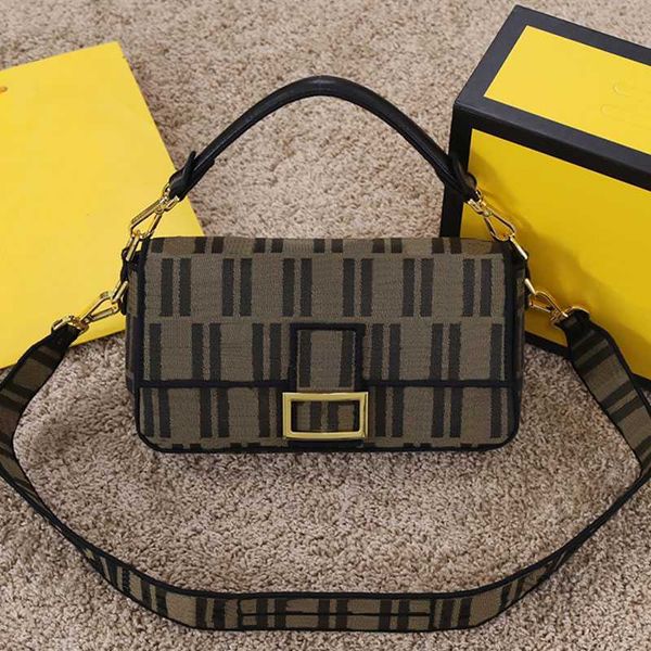 

evening bags classic letter baguette bag women shoulder bags crossbody handbag purses canvas leather metal hardware flap hasp chain clutch p