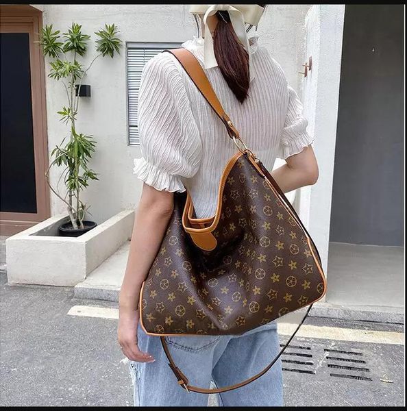 

luxury designers bags shoulder bag crossbody handbag fashion shopping bags women classic style high-capacity handbags high temperament