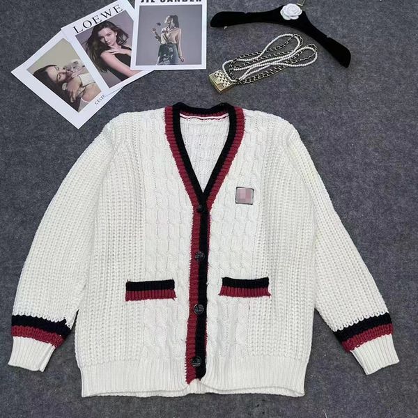 

909 l 2022 milan runway autumn women's sweater brand same style long sleeve v neck red green flora print qian li, White;black