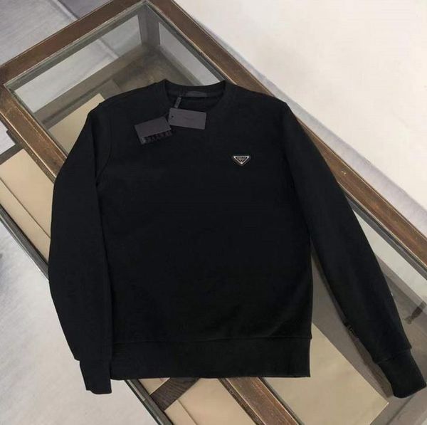 

new men's autumn designer sweatshirt men classic casual sweater imported threaded surface comfort chest inverted triangle metal design, Black