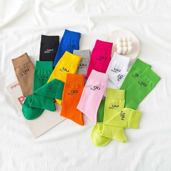 

mens socks designer balencaigass catwalk style net red paris letter priting rainbow color lovers same sock cotton personality fashion colleg, Black