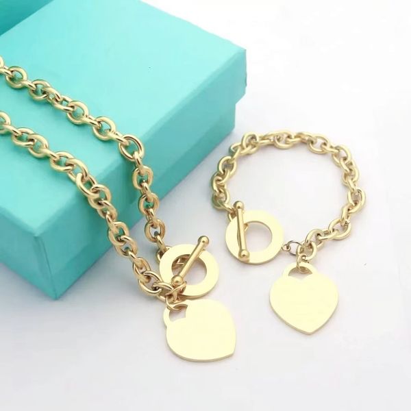 

2023 fashion designer women necklace bracelet icebox jewelry classic heart set 18k gold girl valentines day love gift 316l stainless steel j, Silver
