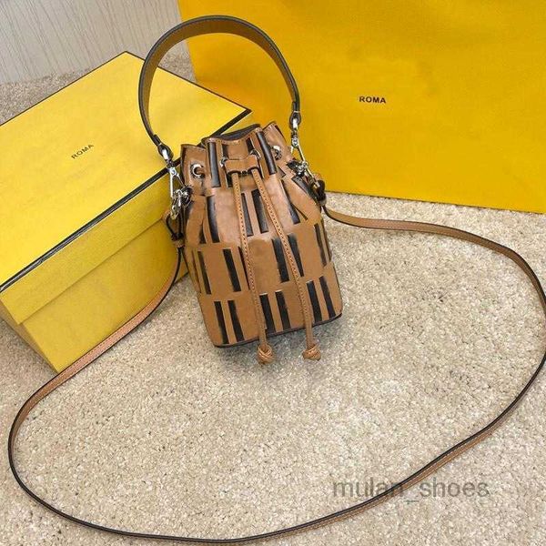 

2022 evening bags women bucket bags cross body bag handbags purse mini fashion letter grain leather string removable strap lady wallet
