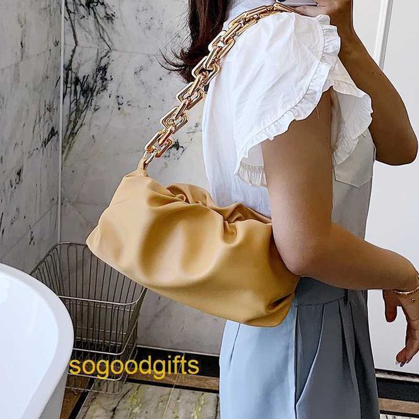 

pouch designer bag bottegas handbags women venetas clutch bags summer small bag women's 2022 new fashion one shoulder underarm net red