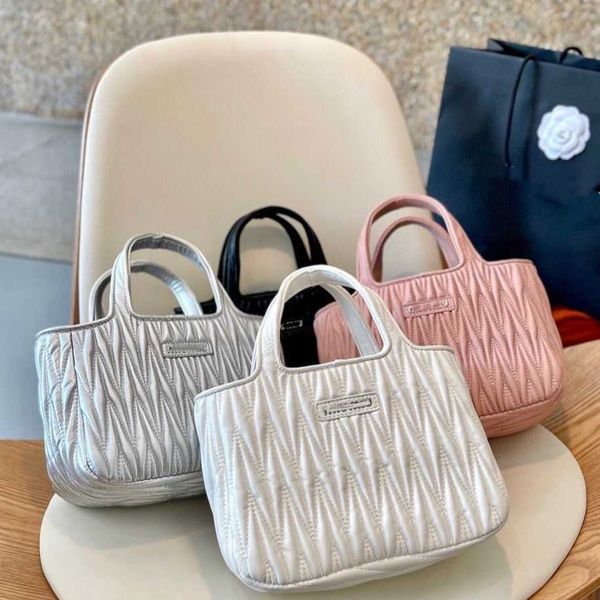 

new vegetable basket women's pleated women's bag net red high-end handbag all-match one-shoulder messenger bag