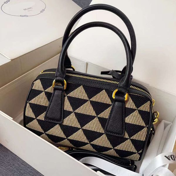 

original luxury embroidered fabric leather pillow bag simple and versatile high-quality designer brand diagonal shoulder bags and handbag