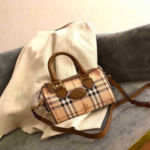 

burbrerys crossbody handbags bags burbrery onthego tote luxuries designers women bag purses totes designer woman handbag shoulder wallet par