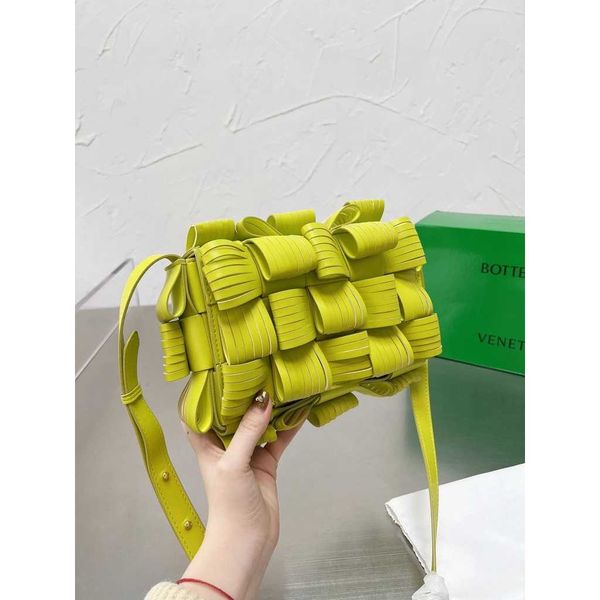 

shoulder bag women crossbody bottage venates backpack purse handbags seam leather ladies metal chain classic woven messenger bag luxurys des