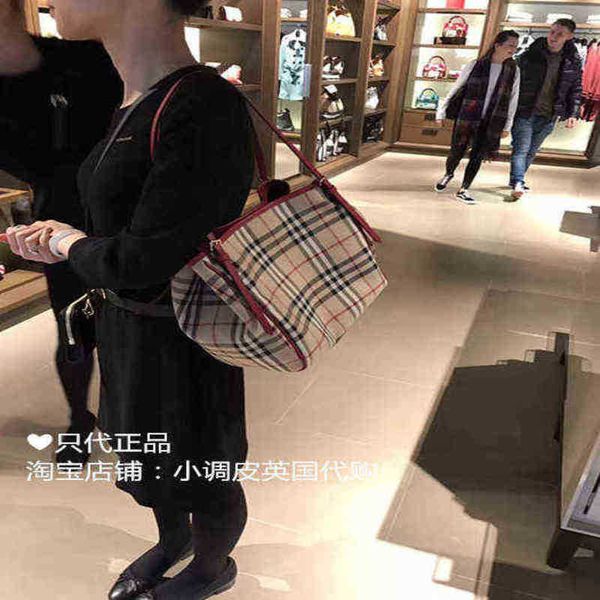 

burbrerys crossbody handbags bags burbrery onthego tote luxuries designers women bag purses totes designer woman handbag shoulder wallet par