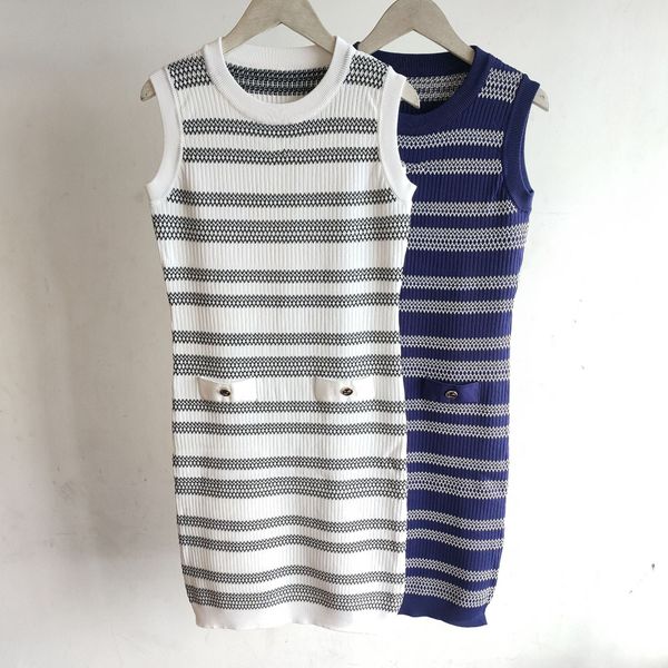 

916 2022 milan runway autumn women's sweaters sleeveless women's crew neck pullover white blue kint dress yidao, White;black