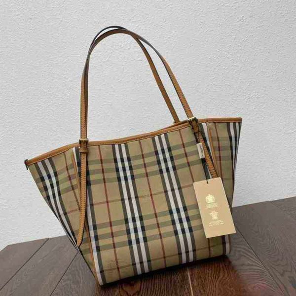 

burbrerys crossbody handbags bags burbrery onthego tote luxuries designers women bag purses totes designer woman handbag shoulder wallet par