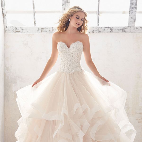 

luxury sparkling ball gown wedding dresses sheer jewel neck appliqued sequins long off shoulder lace bridal gowns custom made abiti da sposa, White
