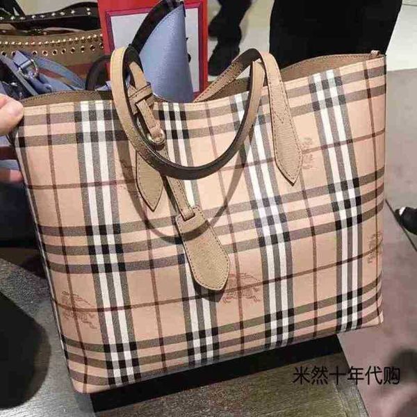 

burbrerys crossbody handbags bags burbrery onthego tote luxuries designers women bag purses totes designer woman handbag shoulder wallet par