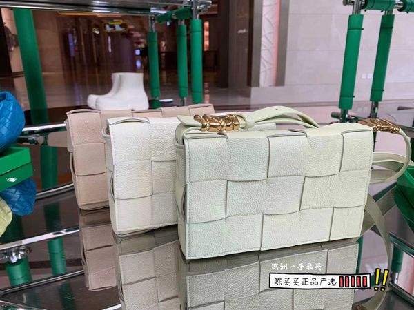 

designer bags leather bottegas bag woven venetas new cassette pattern gold button pillow bag woven one shoulder messenger original quality l