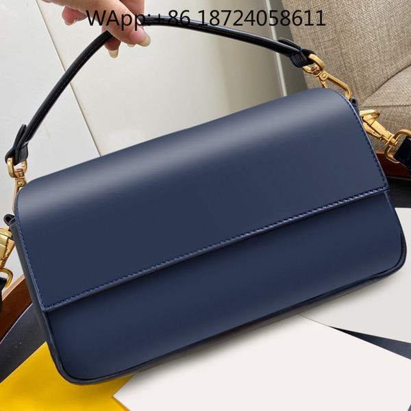 

2020 new style the inner lining is fitted with a zipper pocket women bags removable handle or shoulder strap contracted 60085 graceful bag