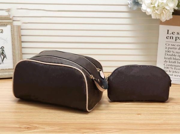 

designer cosmetic bags totes handbags travel toilet bag women men wash clutch handbag pu monograms makeup toiletry wallet coin purse